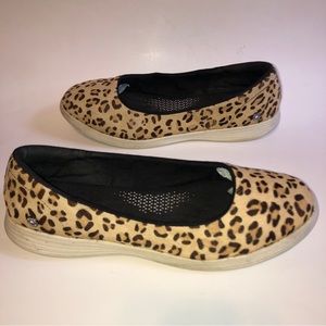 Sz 8 Skechers On the Go Capri Leopard Calfhair Ballet Flat Slip Ons